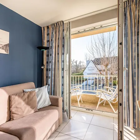 On Sea With Stunning Views, Cleaning Included 아파트