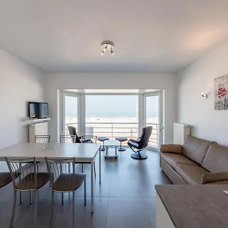On Sea With Stunning Views, Cleaning Included * 코크시데