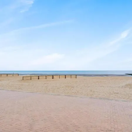 아파트 On Sea With Stunning Views, Cleaning Included *