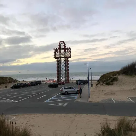 On Sea With Stunning Views, Cleaning Included Koksijde